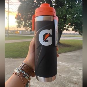 Metallic Gatorade Waterbottle (Black)